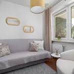 Apartment Grey And Pink Two Bedroom In Cracow With Parking, Desk, Terrace And Jacuzzi Bathtub By Renters Krakow